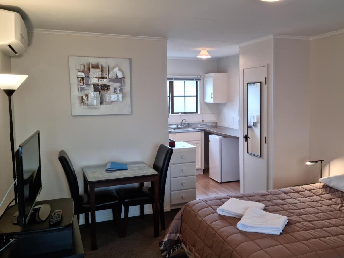 Stonehaven Motel Whangarei Extérieur photo