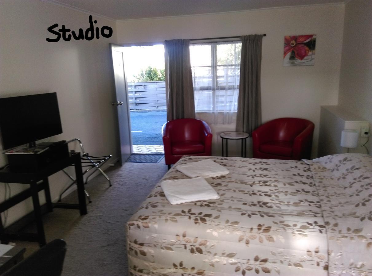 Stonehaven Motel Whangarei Extérieur photo